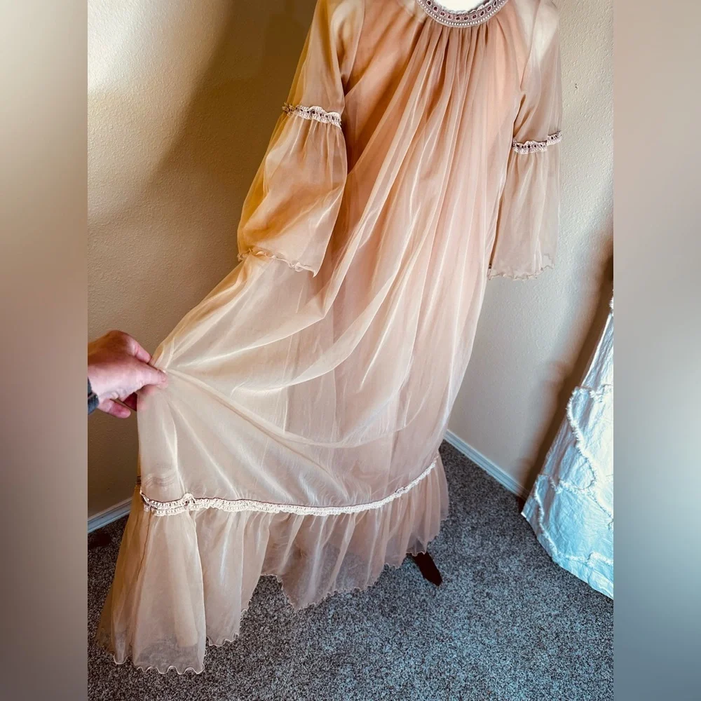 Intimé California Peach Chiffon Peignoir Set - Small - Picture 4 of 7